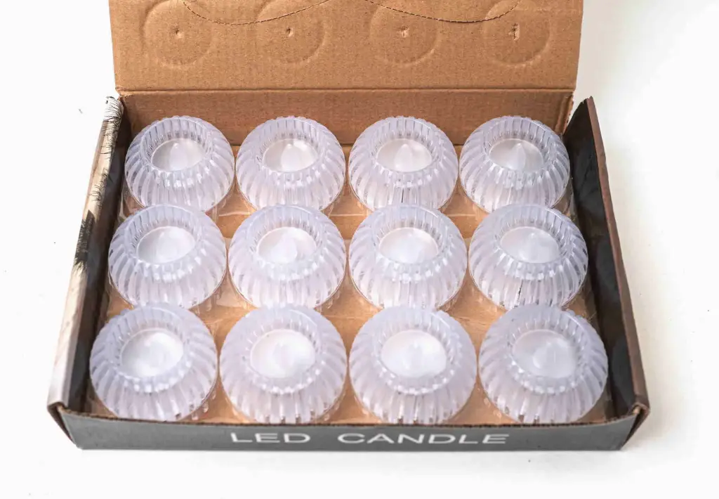 Battery-powered light A3728