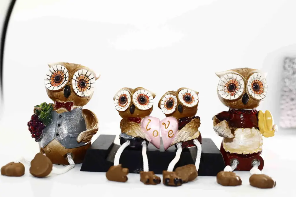 Dekorativní sošky B142