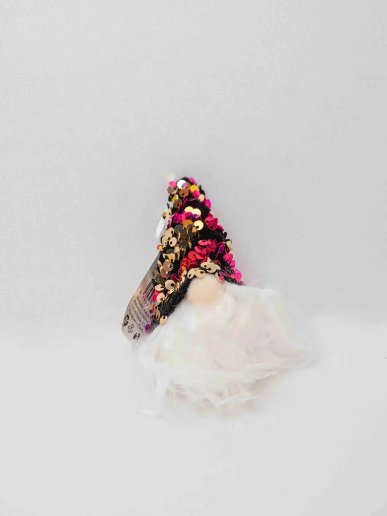 Decorative figurine