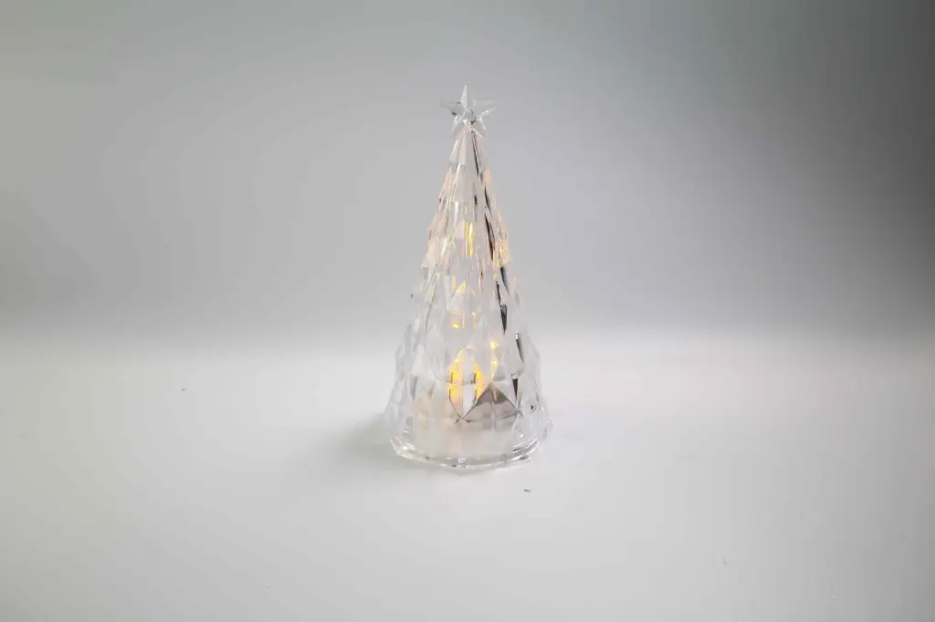 Cây thông Noel chạy bằng pin