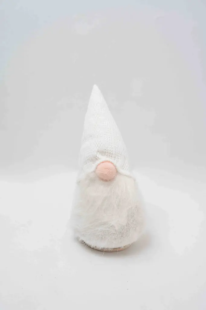 Decorative figurine n49