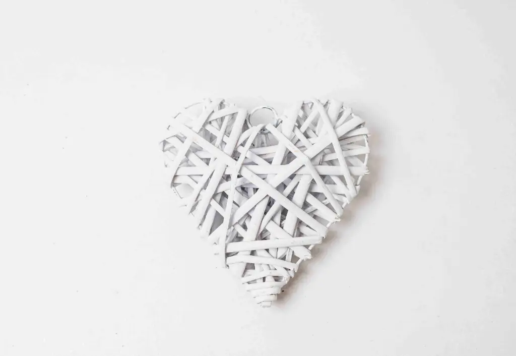 Wicker Heart 15cm A226