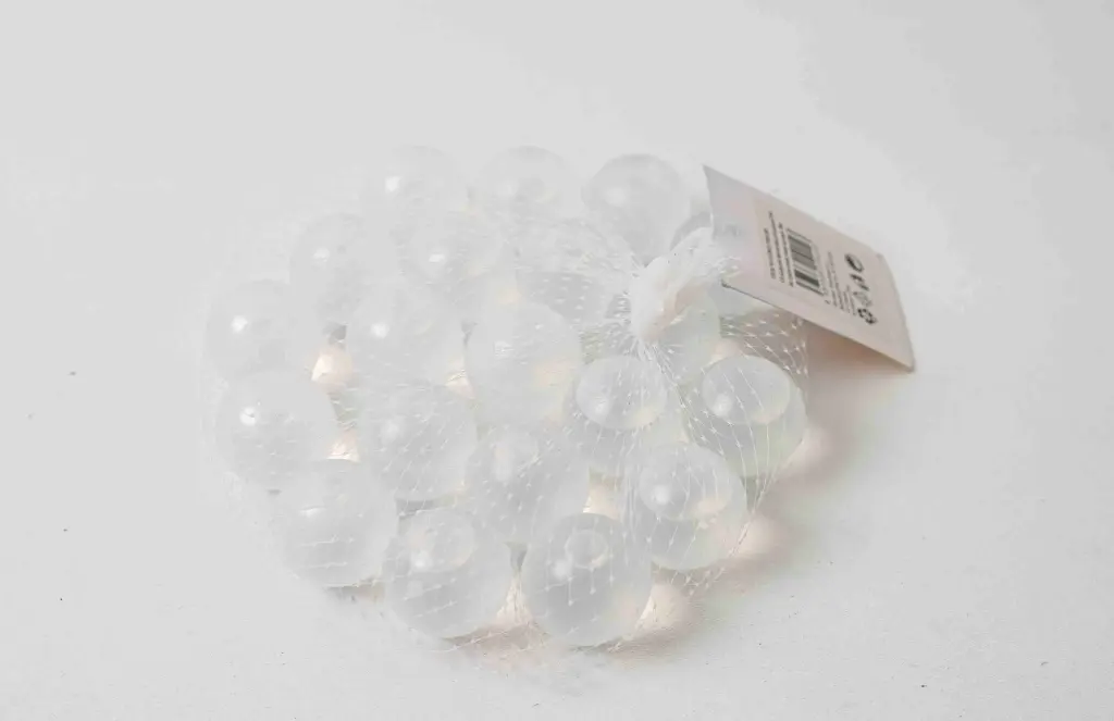 Round White Ice Granules A12012