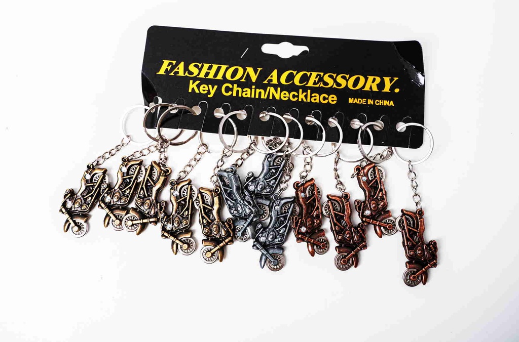 Metal Pendant A8924