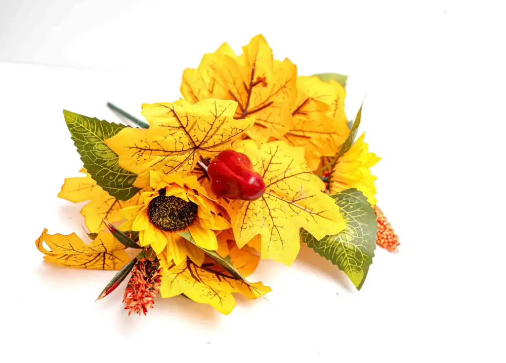 Autumn Branch 37cm A17040